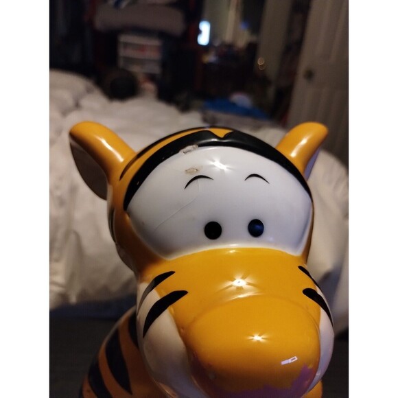 Vintage Disney's Winnie the Pooh Tigger & Winnie Cookie Jar Pair RARE - Picture 10 of 16